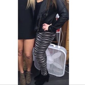 Victoria’s Secret Pink Leggings